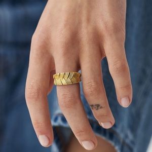 Missoma LIKE NEW Wide Braid Ring 18k vermeil